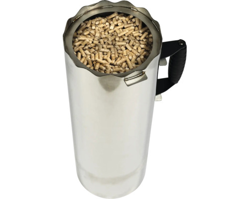 Allume-feu rempli de granulés de barbecue.