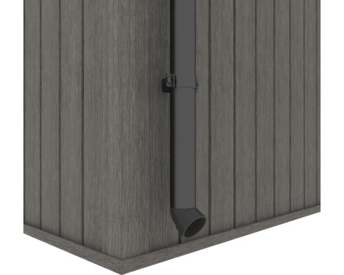 Detailansicht einer Regenrinne an einer Fassade