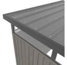 Vue détaillée d'un abri de jardin avec toit en métal et mur en bois