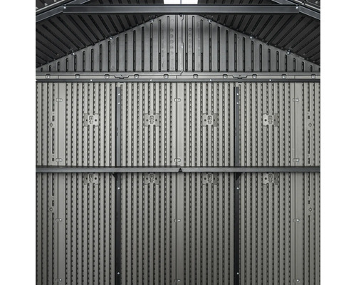 Vue intérieure d'un abri de jardin avec panneaux verticaux