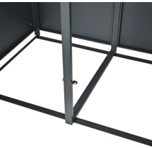 Vue détaillée du cadre métallique d'un abri de jardin