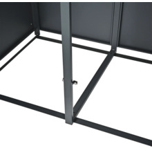 Vue détaillée du cadre métallique d'une remise de jardin