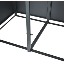 Vue détaillée du cadre métallique d'un abri de jardin