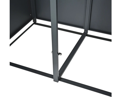 Vue détaillée du cadre métallique d'un abri de jardin