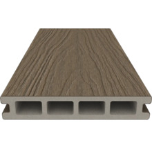 Lame de terrasse en matériau composite avec structure bois et chambres creuses