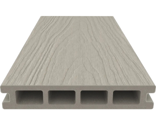 Terrassendiele aus Verbundmaterial mit Holzmaserung