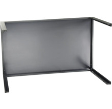 Vue de dessous d'une table avec structure en métal