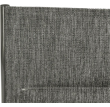 Detailansicht eines grauen Textil-Sichtschutzes für den Aussenbereich