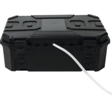 Boîte à outils noire avec câble