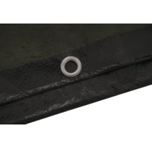 Detailaufnahme einer Plane mit Öse zur Befestigung