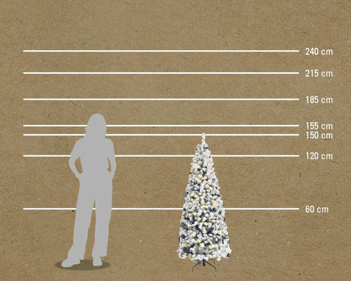 Comparaison de la taille d'une femme et d'un sapin de Noël enneigé et décoré avec des indications de hauteur en centimètres