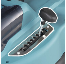 Detailaufnahme des Geschwindigkeitswahlhebels eines Rasenmähers.