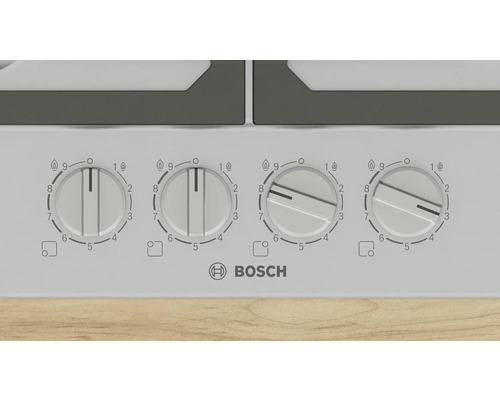 Bedienelemente eines Kochfelds mit Drehknöpfen und Bosch Logo