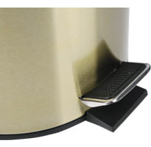 Vue détaillée d'une poubelle à pédale avec pédale