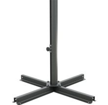 Sonnenschirmständer aus Metall mit vierbeiniger Basis