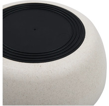 Dessous d'un pot de fleurs