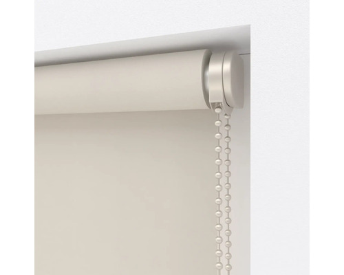 Beiges Rollo mit Kettenzug zur Fensterdekoration