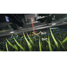 Nahaufnahme einer Rasenmähmaschine mit Anzeige der Schnitthöhe von 0 bis 10 Zentimeter.