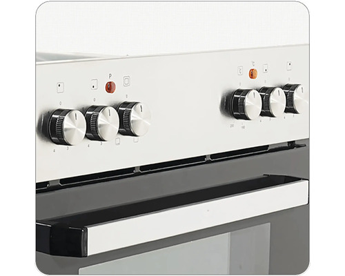 Vue détaillée d'une cuisinière électrique avec des boutons rotatifs et un panneau de commande