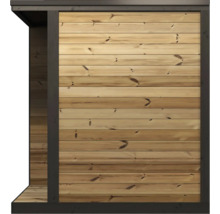 Paroi extérieure en planches de bois clair avec un cadre sombre pour un abri de jardin.