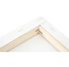 Detailansicht einer Keilrahmen-Ecke mit Leinwand und Holzrahmen