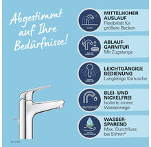 Armatur mit mittelhohem Auslauf, Ablaufgarnitur mit Zugstange, leichtgängiger Bedienung, blei- und nickelfreien, isolierten Wasserwegen sowie Wassersparfunktion.