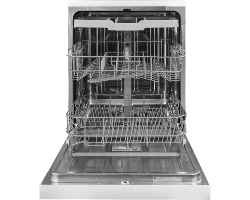 Vue intérieure d'un lave-vaisselle avec deux paniers à vaisselle