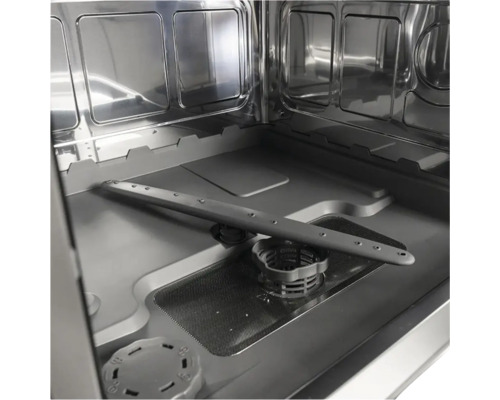 Innenansicht eines Geschirrspülers mit Sprüharm und Filter