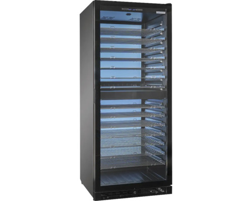 Cave à vin avec plusieurs étagères