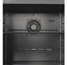 Vue intérieure d'une cave à vin avec ventilateur et étagères