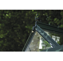 Detailansicht eines Gewächshauses mit dekorativem Aufsatz