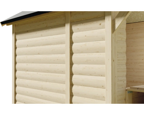 Detailansicht einer Holzwandkonstruktion mit Blockbohlenprofil