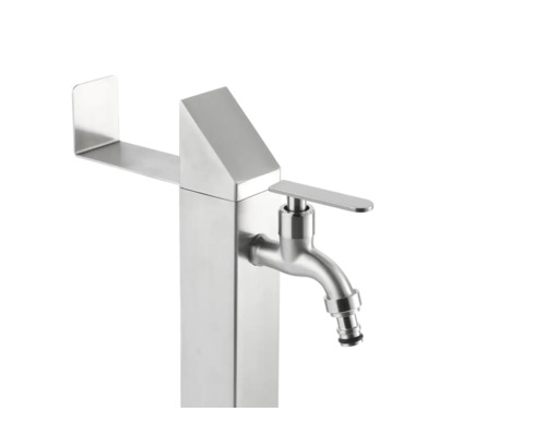 Gartenzapfstelle aus Edelstahl mit Wasserhahn und Geräteanschluss