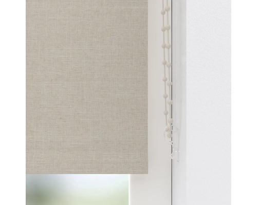 Textilrollo am Fenster mit Kettenzug