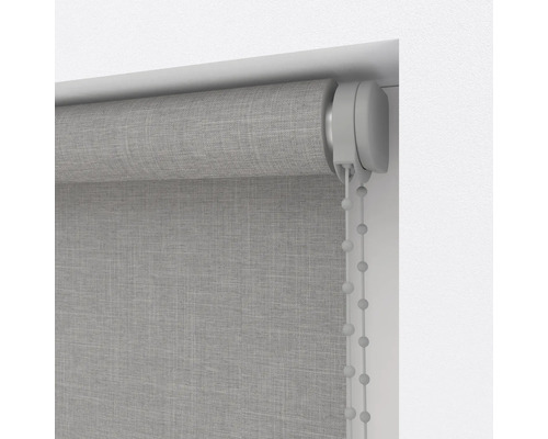 Graues Rollo mit Kettenzug zur Fensterdekoration