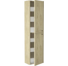 Armoire ouverte en bois avec étagères