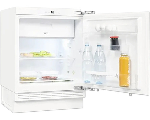 Geöffneter, weisser Kühlschrank mit Lebensmitteln