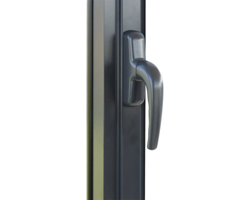 Poignée de fenêtre sur un cadre de fenêtre