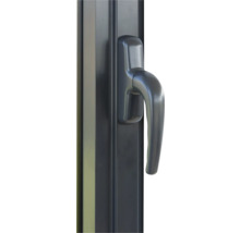 Poignée de fenêtre sur une fenêtre anthracite