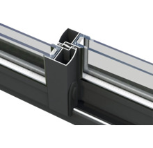 Vue détaillée d'une fenêtre coulissante en aluminium