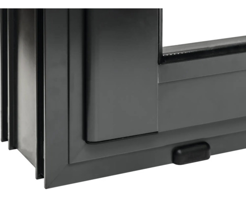 Gros plan d'une fenêtre en PVC grise