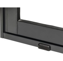 Vue détaillée d'un cadre de fenêtre noir