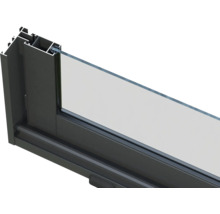 Vue détaillée d'une fenêtre avec cadre et verre