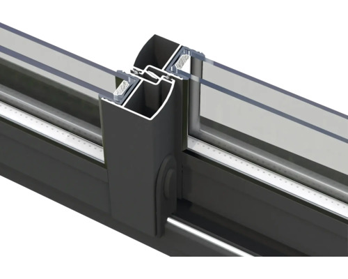 Vue détaillée d'une fenêtre coulissante avec cadre en aluminium