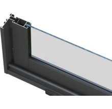 Vue détaillée d'un profilé de fenêtre avec verre