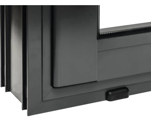 Vue détaillée d'une fenêtre coulissante noire