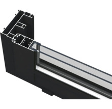 Coupe transversale d'un châssis de fenêtre en aluminium avec vitrage