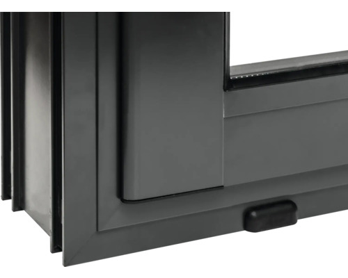 Vue détaillée d'une fenêtre coulissante avec cadre