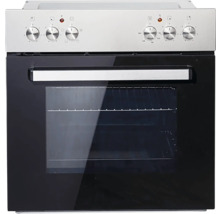 Four avec boutons de commande et porte en verre