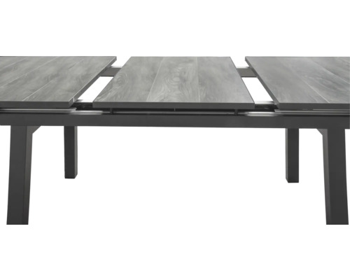 Ausziehbarer Gartentisch mit Holzoptik